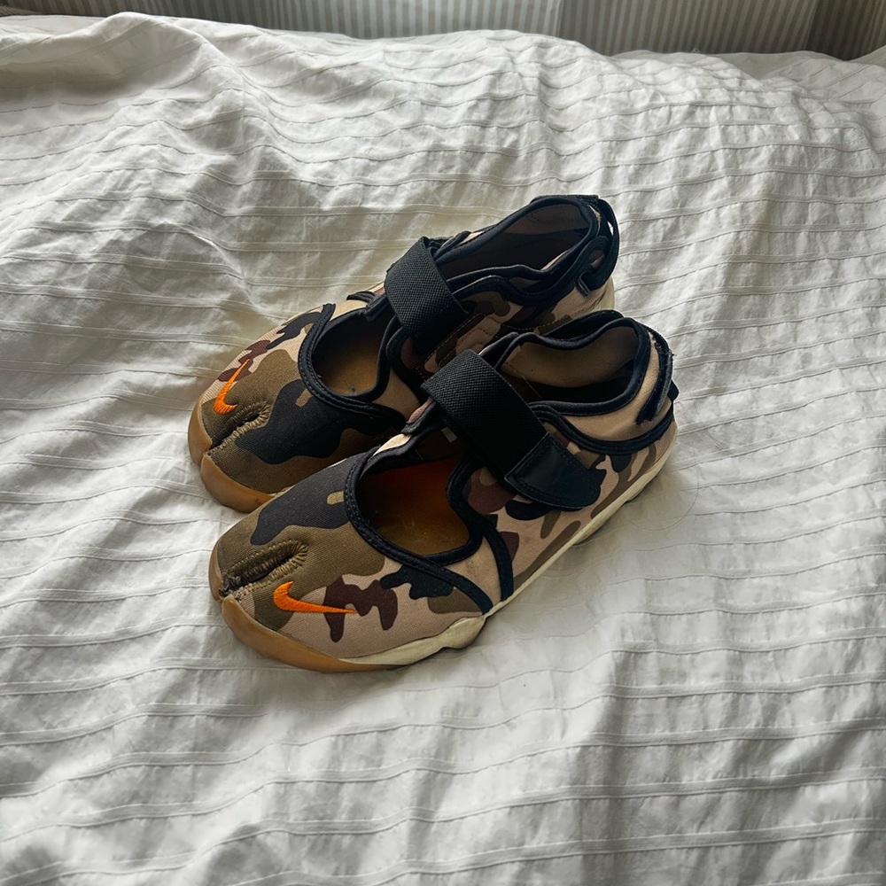 Nike Camouflage Athletic Shoes with Velcro